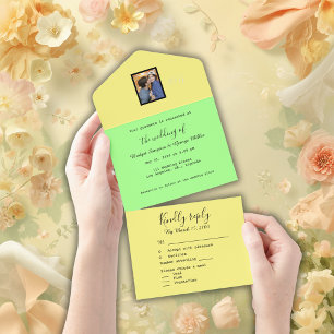 Invitation Tout En Un monogramme de photo de couple minimal jaune vert d