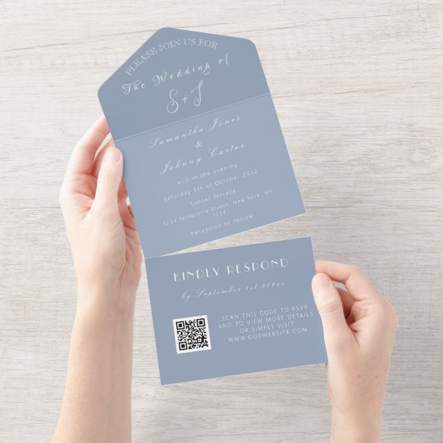 Invitation Tout En Un Monogramme unique Dusty bleu QR Code Mariage (Déchirure)