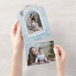 Invitation Tout En Un Photo moderne Blue Sparkly Winter Botanique Arc<br><div class="desc">Elégant design de vacances moderne avec votre photo de gardien dans un modèle découpé en arc avec bordure blanche opaque, abstraite aquarelle style bleu clair et blanc verdure d'hiver et étincelles de neige blanche sur l'effet d'aquarelle bleu pastel arrière - plan. Inclut les champs de texte modifiables et les modèles...</div>
