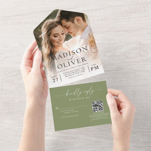 Invitation Tout En Un Sage Green Elegant Classic QR Code Mariage photo (Déchirure)
