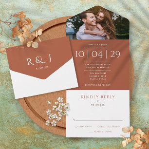 Invitation Tout En Un Terracotta Moderne Monogramme Mariage photo Date