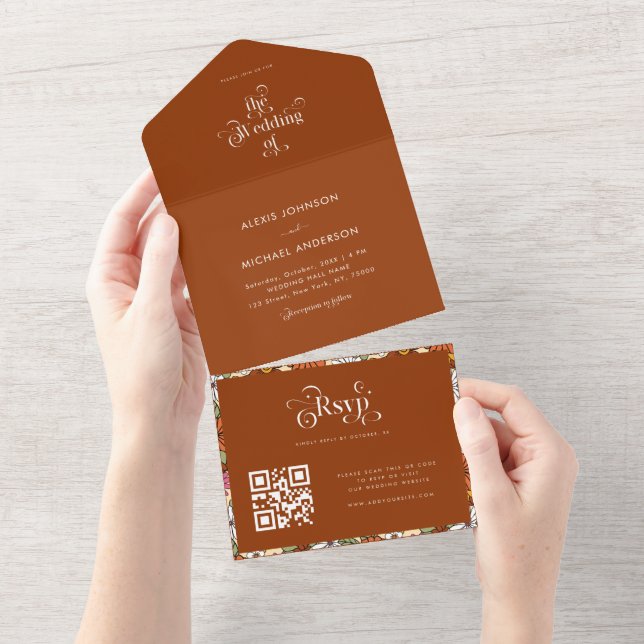 Invitation Tout En Un Terracotta Rétro Groovy Hippie Floral & Typographi (Déchirure)