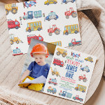 Invitation Transport photo moderne 1er anniversaire Invitatio<br><div class="desc">Modern Photo Transport 1st Birthday Invitation de transport garçon mignon sur le thème du premier anniversaire invitation avec divers véhicules,  texte coloré et une photo. L'invitation de ce garçon à transporter 1er anniversaire peut être utilisée pour n'importe quel âge.</div>