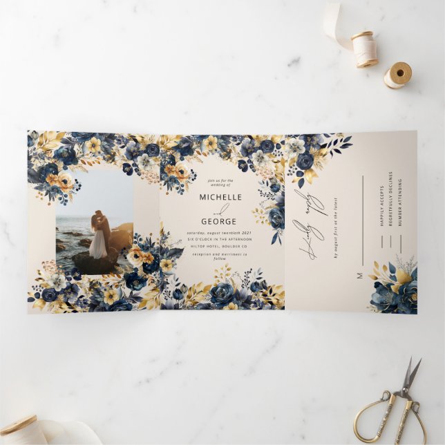Invitation Trois Volets Aquarelle Midnight Blue Gold Floral (Intérieur)