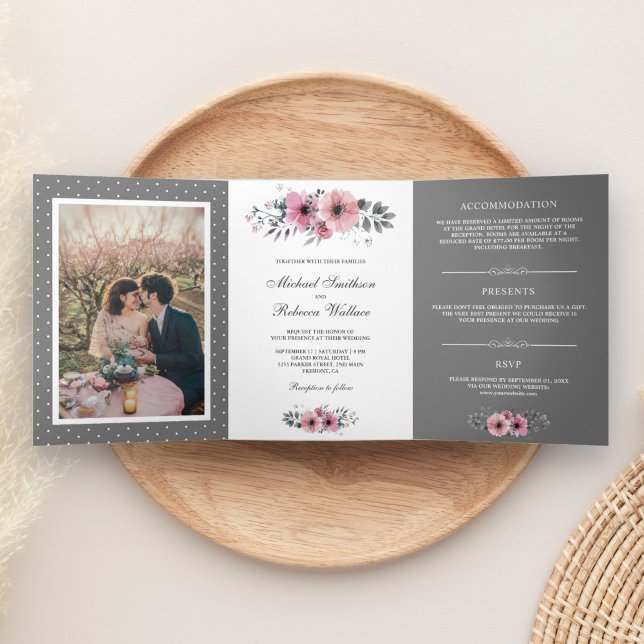 Invitation Trois Volets Aquarelle rose et gris Mariage de photos florales (Créateur téléchargé)