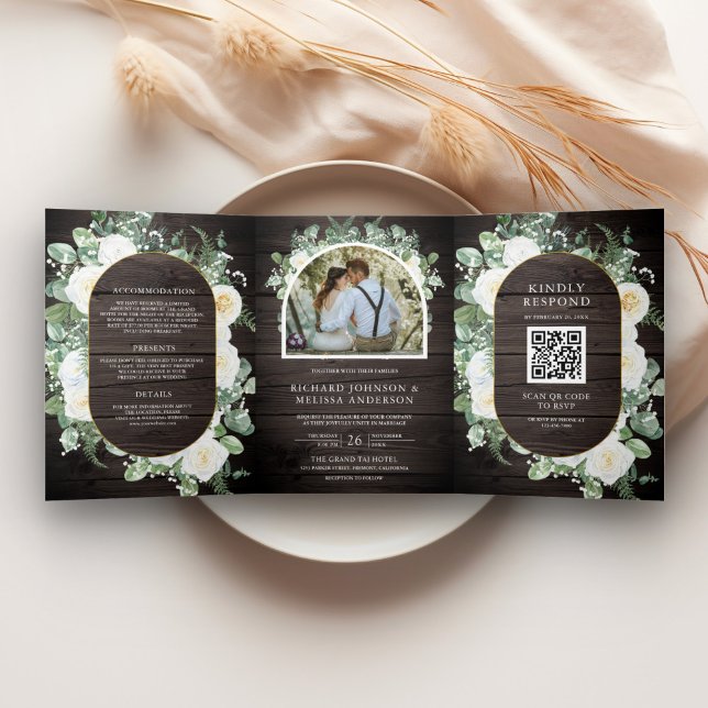 Invitation Trois Volets Bois rustique vert ivoire Floral QR Code Mariage (Créateur téléchargé)