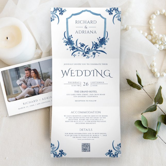 Invitation Trois Volets Cimier floral bleu poussiéreux tout en un Mariage  (Créateur téléchargé)