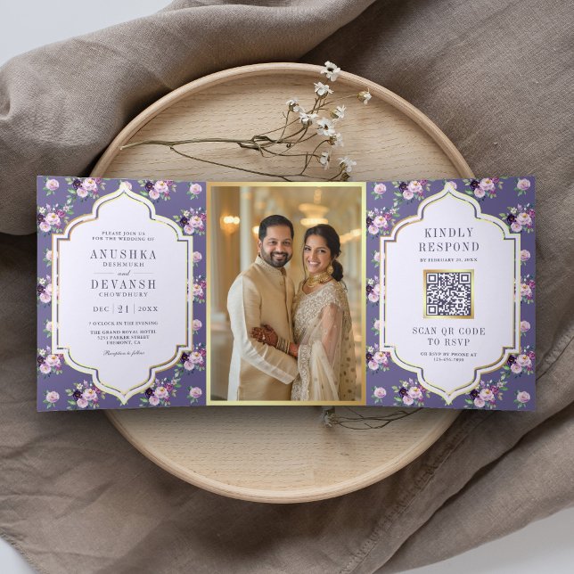Invitation Trois Volets Code QR à motif floral de pervenche pour mariage i (Créateur téléchargé)