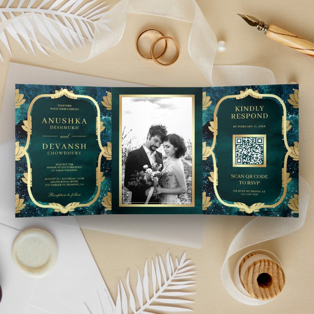 Invitation Trois Volets Code QR Galaxie sarcelle Lotus Or Mariage Indien (Créateur téléchargé)