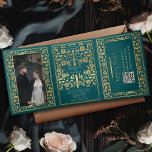 Invitation Trois Volets Code QR turquoise Royal Medieval Sword Mariage<br><div class="desc">Annoncez votre mariage en style avec cette invitation tricotée de cet imaginaire médiéval ! Cet invitation présente une épée d'or majestueuse et des fleurs, avec une photo spéciale du couple contre un arrière - plan turquoise, le parfait mélange de romantisme et d'aventure. REMARQUE : Cette conception ne comporte PAS de...</div>