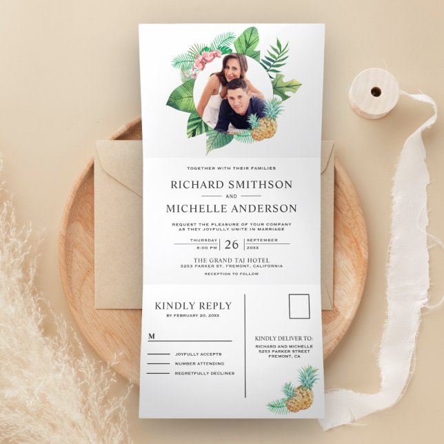Invitation Trois Volets Couronne de feuilles de palmier vertes et blanches (Créateur téléchargé)