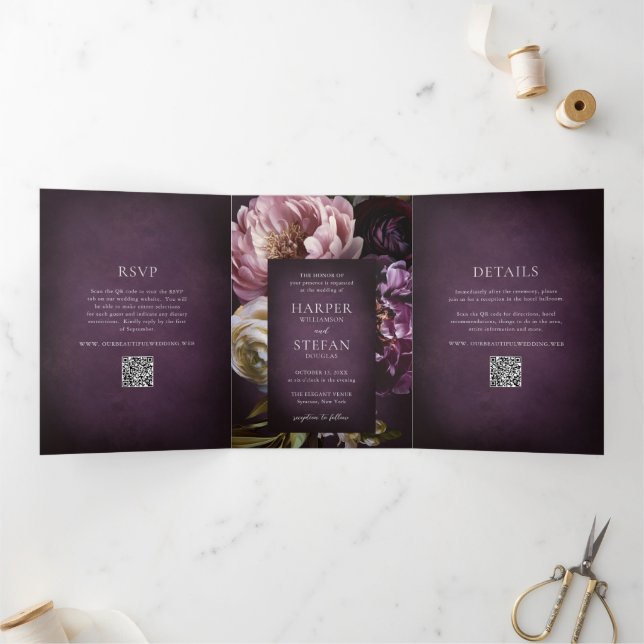 Invitation Trois Volets Elegant Maximalist Purple Floral QR Code Wedding (Intérieur)