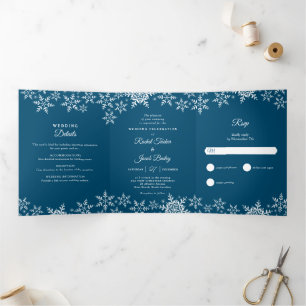 Invitation Trois Volets Élégant Snowflakes Dark Blue Navy Mariage hivernal