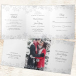 Invitation Trois Volets Elégant Snowflakes Silver & White Winter Wedding<br><div class="desc">Ce design tout-en-un mariage est doté d'une élégante bordure en flocons de neige. Cliquez sur le bouton personnaliser pour plus de flexibilité dans la modification du texte. Des variantes de cette conception, différents types de papier, ainsi que des produits de coordination sont disponibles dans notre boutique, zazzle.com/store/doodlelulu. Contactez-nous si vous...</div>