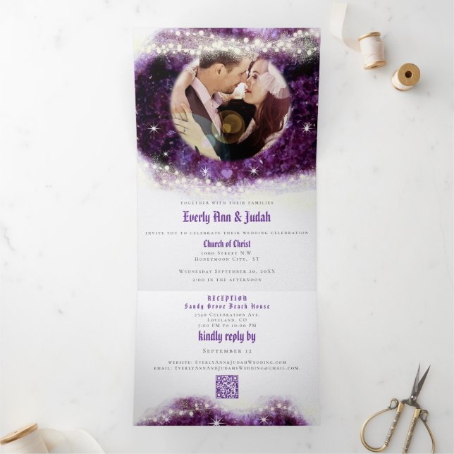 Invitation Trois Volets Élégant violet Amethyst Crystal Geode Mariage (Intérieur)