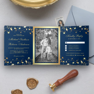 Invitation Trois Volets Étoiles de papier doré Confetti Bleu Nuit Mariage