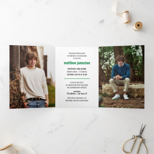 Invitation Trois Volets Green Bold & Modern Photo Graduation (Intérieur)