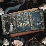 Invitation Trois Volets Gris Royal Médiéval Mariage d'épée QR Code<br><div class="desc">Annoncez votre mariage en style avec cette invitation tricotée de cet imaginaire médiéval ! Cet invitation présente une épée d'or majestueuse et des fleurs, avec une photo spéciale du couple contre un arrière - plan gris, le parfait mélange de romantisme et d'aventure. REMARQUE : Cette conception ne comporte PAS de...</div>