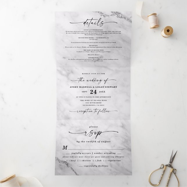 Invitation Trois Volets Marbre blanc chic avec Mariage à huile d'argent (Intérieur)