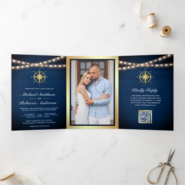Invitation Trois Volets Mariage Code QR Boussole Dorée Navale (Intérieur)