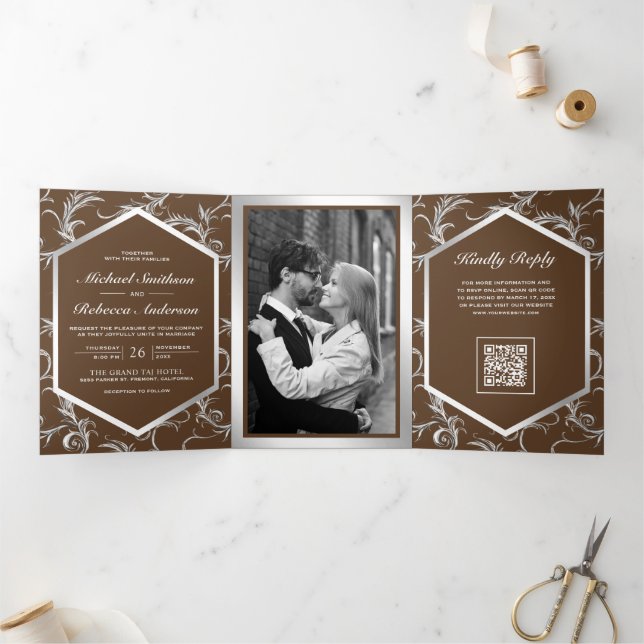 Invitation Trois Volets Mariage Code QR Flourish Argent Brun (Intérieur)