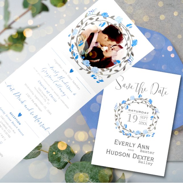 Invitation Trois Volets Mariage floral élégant aux pivoines violettes   (Créateur téléchargé)