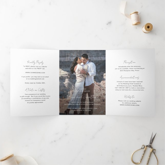 Invitation Trois Volets Mariage Moderne Élégant en Photo (Intérieur)