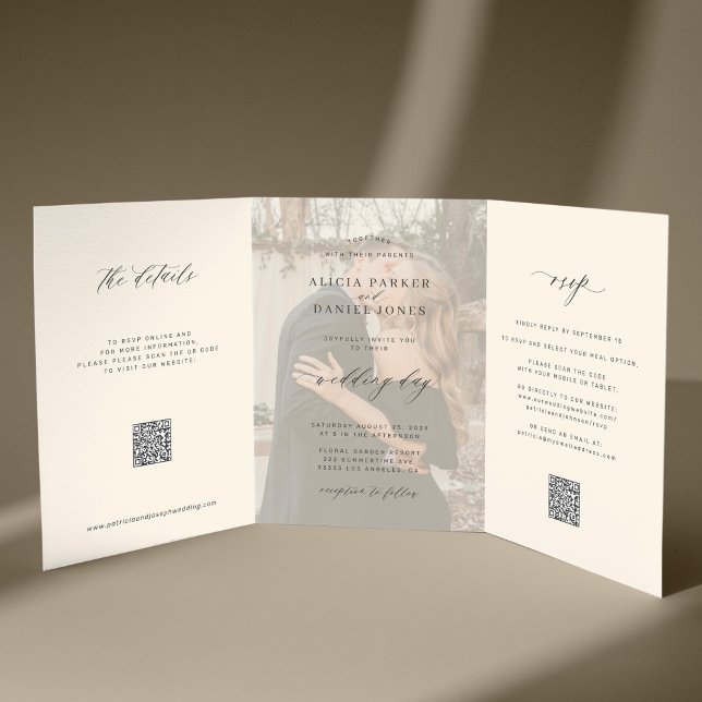 Invitation Trois Volets Mariage photo ivoire noir RSVP détails code QR (Créateur téléchargé)