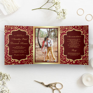 Invitation Trois Volets Maroon Gold Paisley Bollywood Style Mariage indien