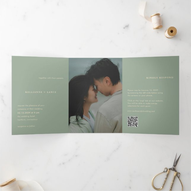 Invitation Trois Volets Modern Sage Green Simple Photo QR Code Wedding (Intérieur)