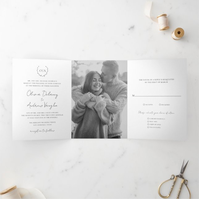 Invitation Trois Volets Monogramme classique Cimier de couronne de couronn (Intérieur)