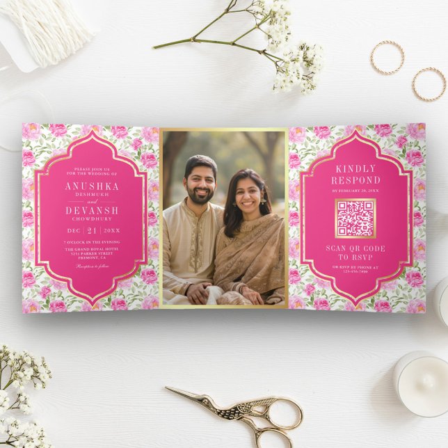 Invitation Trois Volets Rani rose motif floral QR Code Mariage indien (Créateur téléchargé)