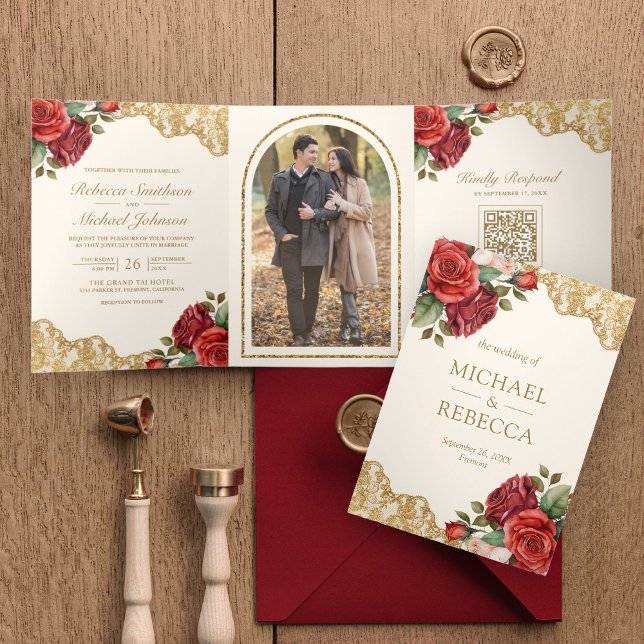 Invitation Trois Volets Red Roses Gold Lace Cream QR Code Mariage photo (Créateur téléchargé)