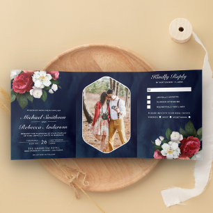 Invitation Trois Volets Roses Rouges et Magnolia Blanc Mariage Bleu Nuit