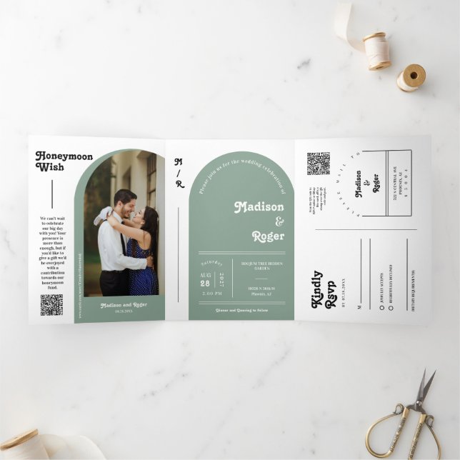 Invitation Trois Volets Sage Green Retro Boho Arch Photo QR Code Mariage (Intérieur)