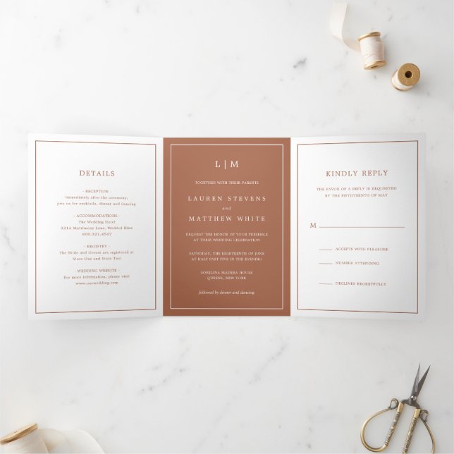 Invitation Trois Volets Simple Monogramme Terracotta Élégant de Mariage (Intérieur)