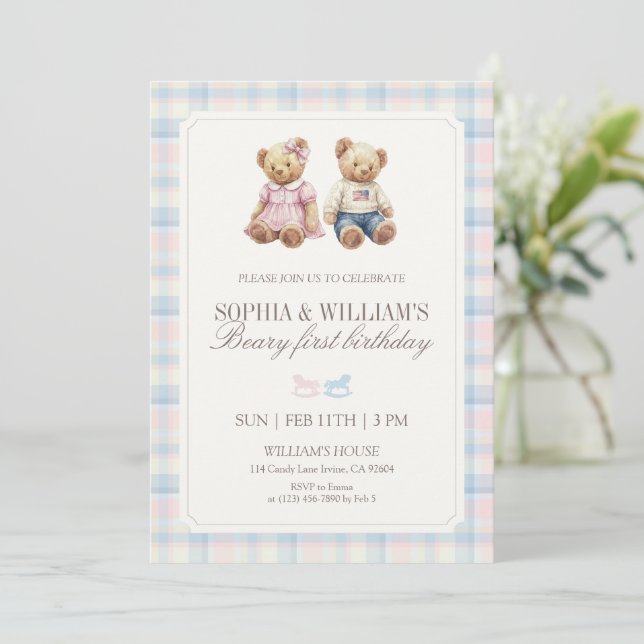 Invitation Twin Beary First Birthday Teddy Bear Plaid (Debout devant)