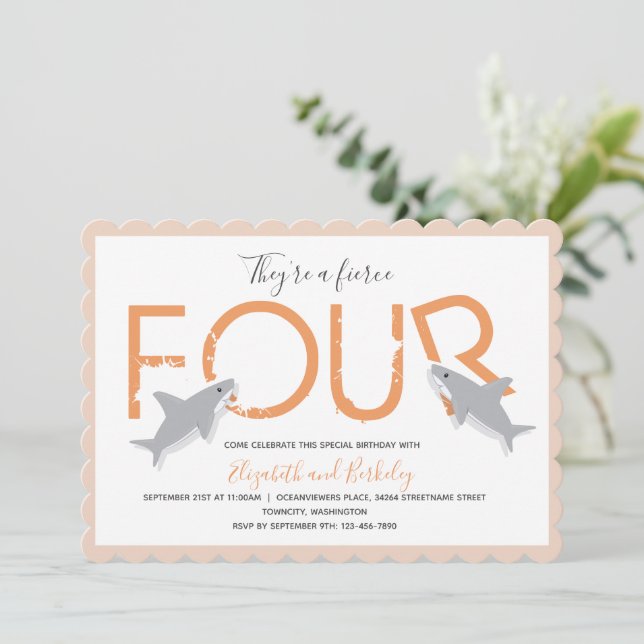 Invitation Twins Fierce Four Orange Shark Anniversaire (Debout devant)