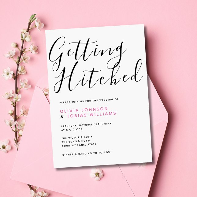 Invitation Typographie Moderne de Mariage (Simple modern wedding invitation with 'Getting Hitched' script typography. Classic elegant & stylish)