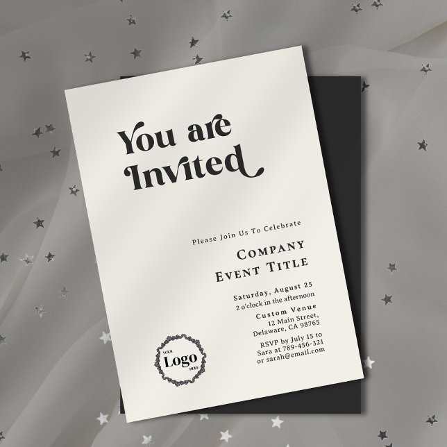 Invitation Typographie noir et blanc chic Vous êtes invité (Property Photo Background Typography Open House Invitation)