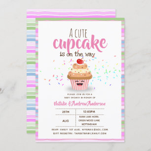 Invitation Un Beau Cupcake Est Sur Le Chemin Saupoudrant Les 