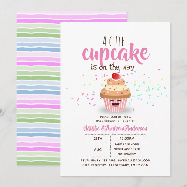 Invitation Un Beau Cupcake Est Sur Le Chemin Saupoudrant Les  (Devant / Derrière)