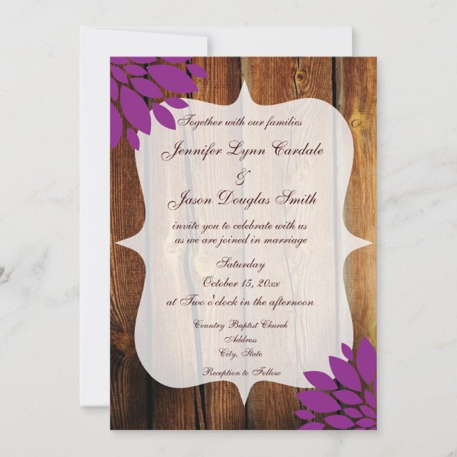 Invitation Un mariage de fleurs violettes en bois rustique (Devant)
