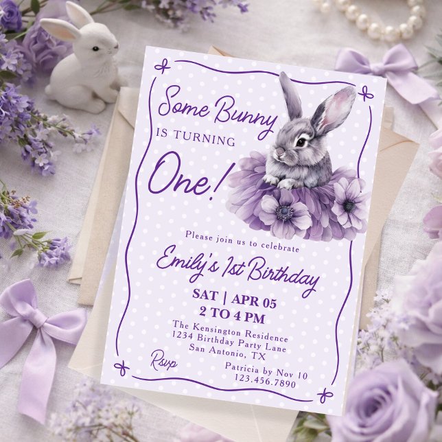 Invitation Un petit lapin fête son premier anniversaire Une f (Créateur téléchargé)