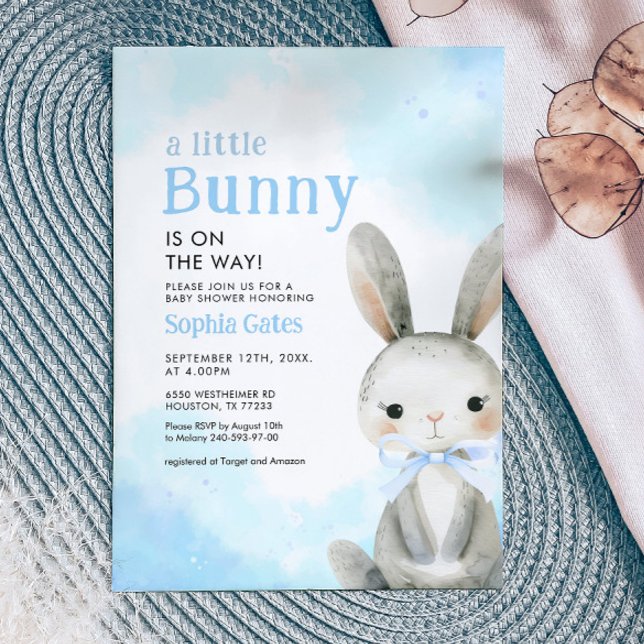 Invitation Un petit lapin se trouve sur le Baby shower Way Bo (Créateur téléchargé)
