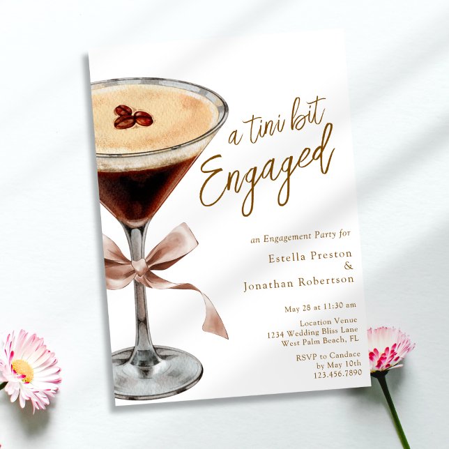 Invitation Une Martini Mocha "Tini Bit Engaged" Fête de Fianç (Créateur téléchargé)