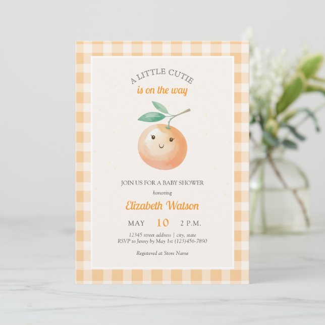 Invitation Une petite mignonne Baby Shower orange gingham cit (Debout devant)