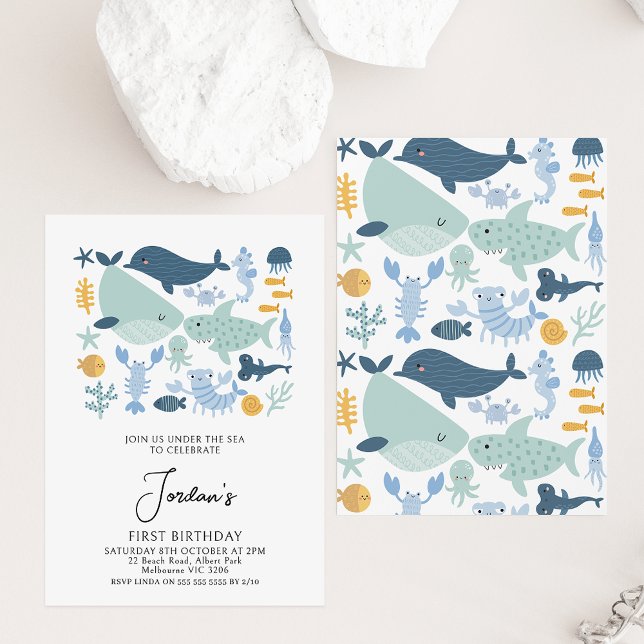 Invitation Vert bleu moderne sous la mer Garçons 1er annivers (Modern under the sea themed first birthday invitation featuring a whale, dolphin, shark and more.)