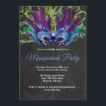 Invitation Vert pourpre bleu de nuit magique de partie de<br><div class="desc">Invitation verte pourpre bleue de nuit magique de partie de mascarade. Fête d'anniversaire de masque. Mardi gras. Paon bleu, de pourpre et de vert de parties scintillantes de plume. Bonbon 16 seize. Arrière - plan de tableau. Tous âges. Pour davantage de personnalisation, cliquez sur svp la "personnaliser il" bouton et...</div>