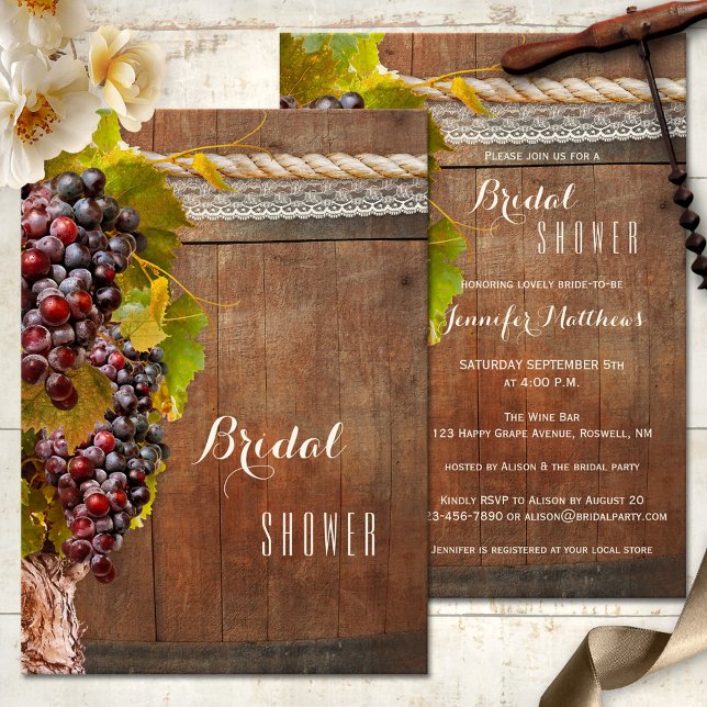 Invitation Vin de campagne rustique thème Fête des mariées In (A wine themed bridal shower invitation featuring vines with grapes, rope and lace on rustic wood)